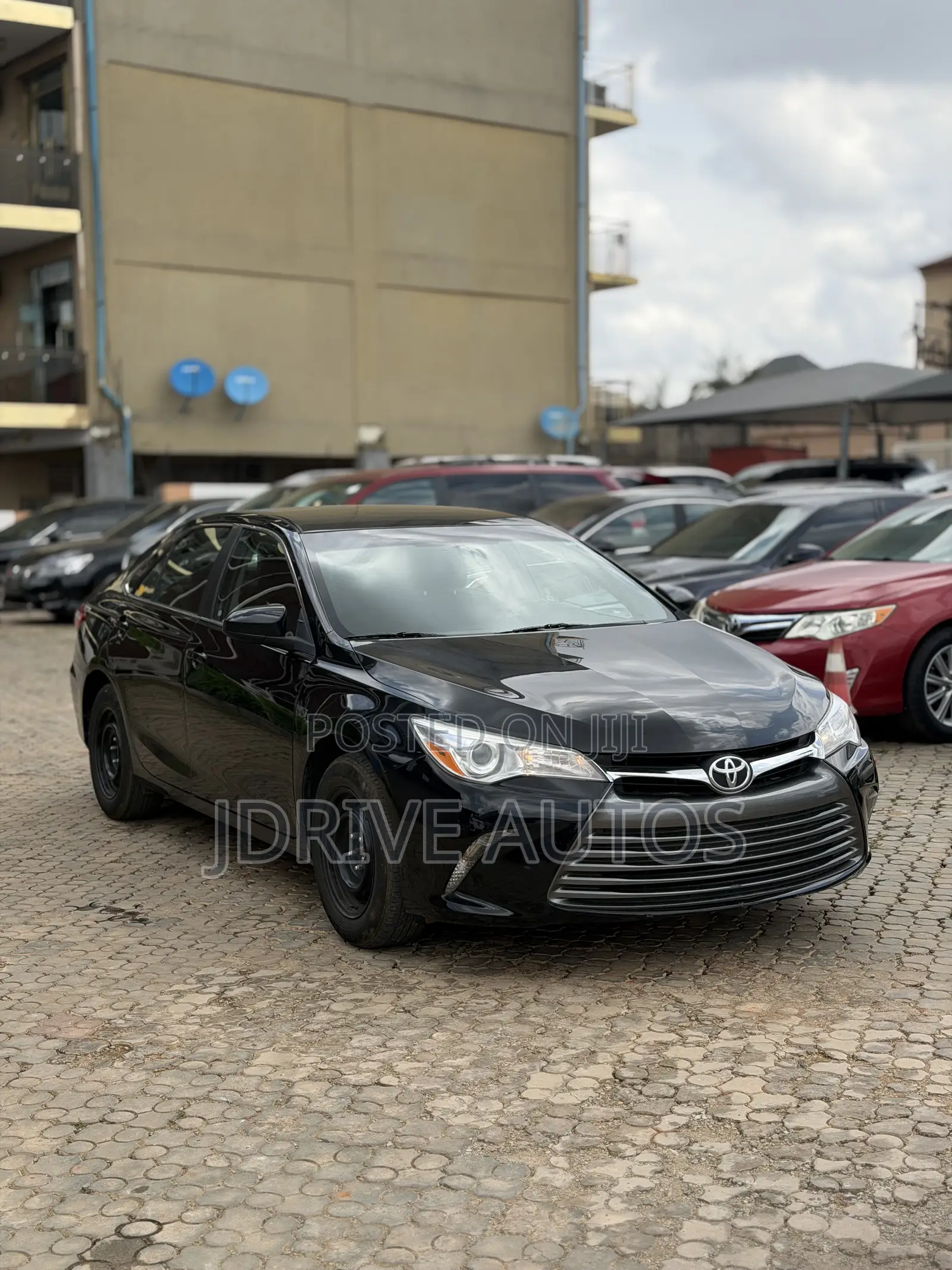 Toyota Camry LE 4dr Sedan (2.5L 4cyl 6A) 2017 Black