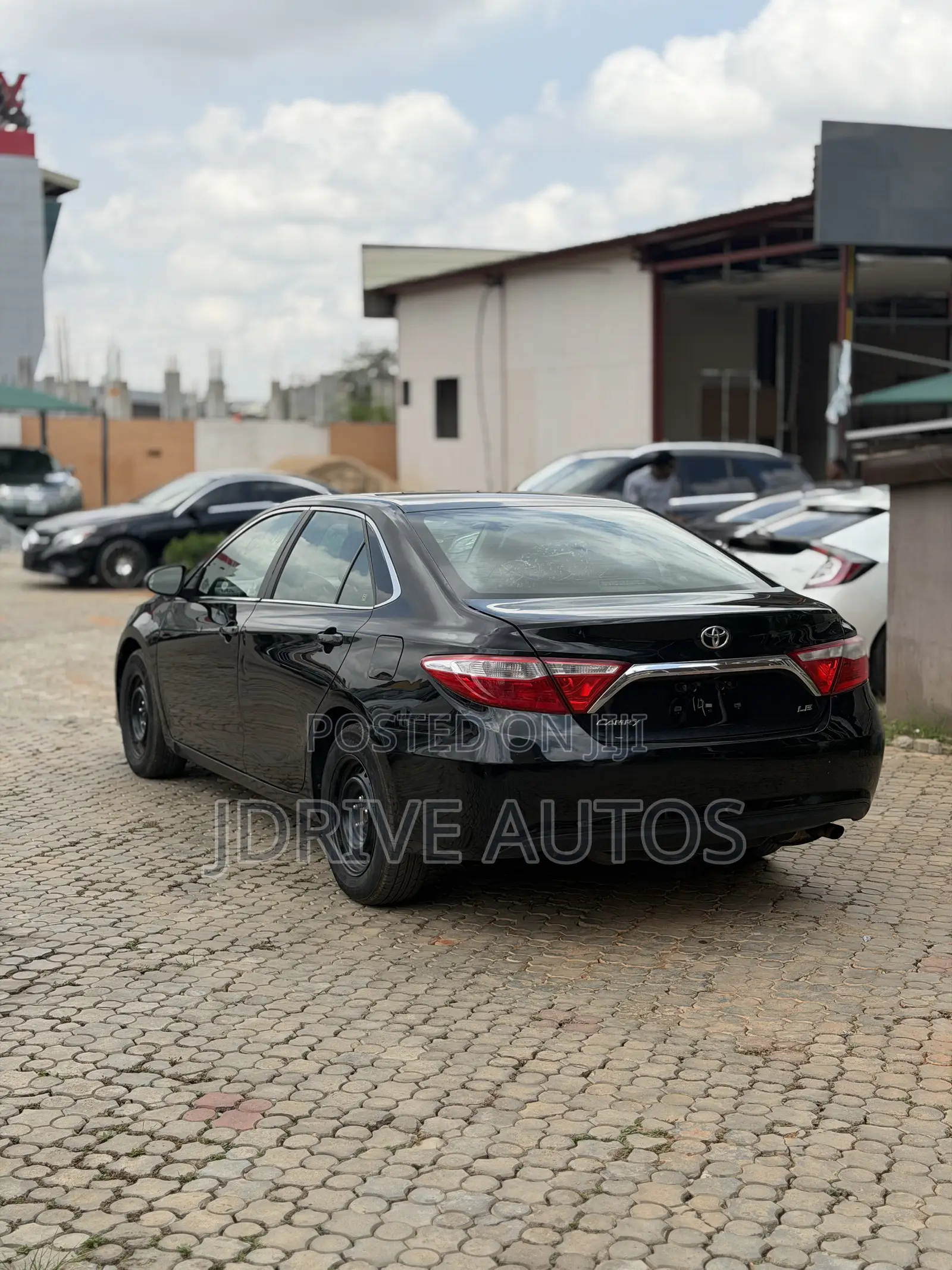 Toyota Camry LE 4dr Sedan (2.5L 4cyl 6A) 2017 Black