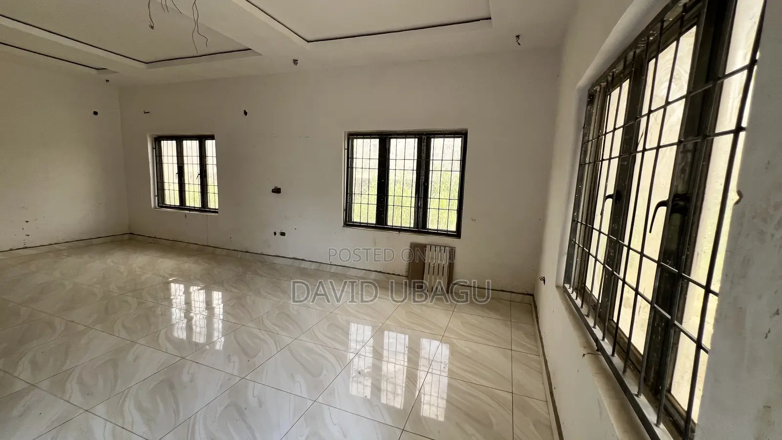 4bdrm Duplex in Paradise Estate, Life Camp for sale