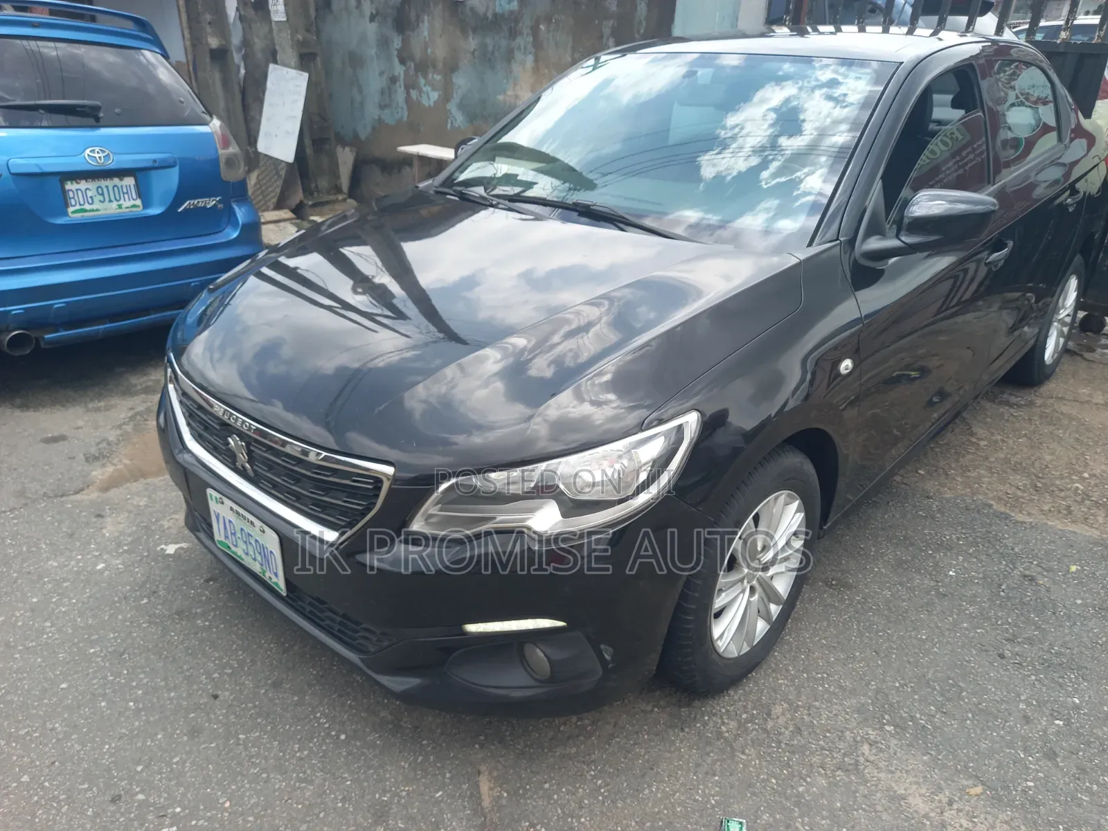 Peugeot 301 2019 Black