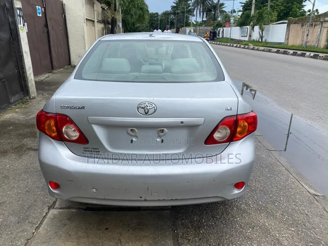 Toyota Corolla 2009 Silver