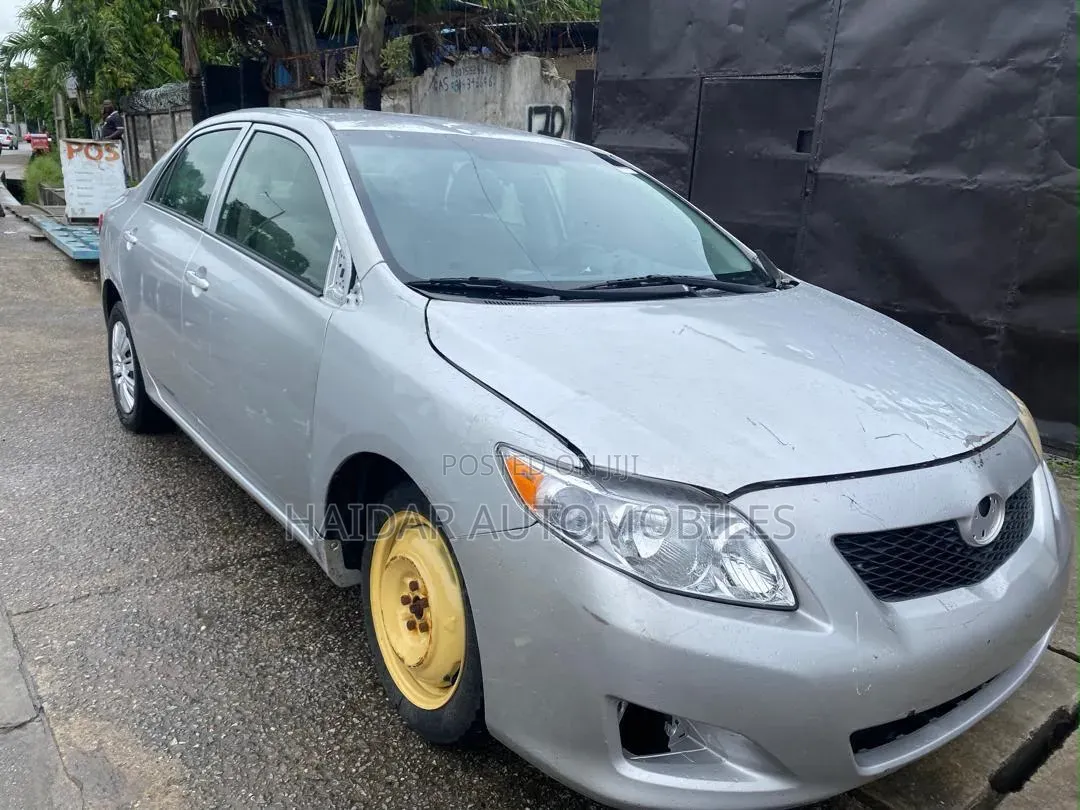 Toyota Corolla 2009 Silver