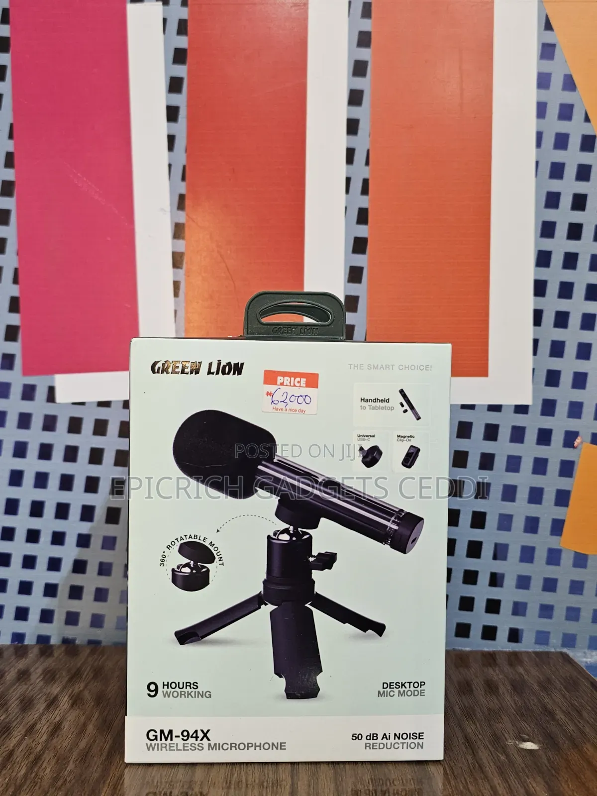 Green Lion Wireless Mic With Desktop Mic Mode and Tripod Stand