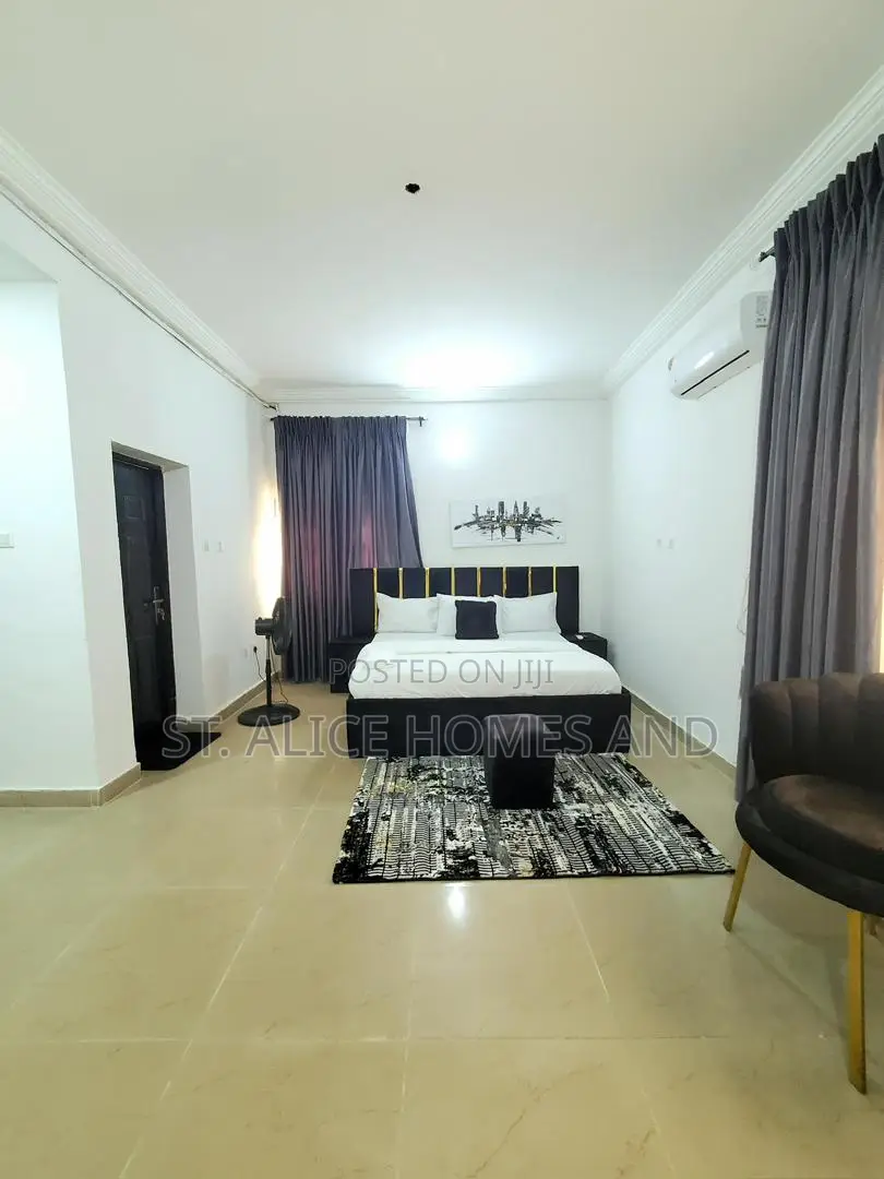 Hoolio_ Silver Studio Apartment, Gaduwa, Abuja