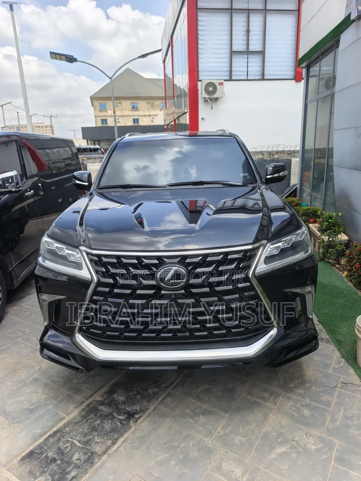 Lexus LX 2021 Black