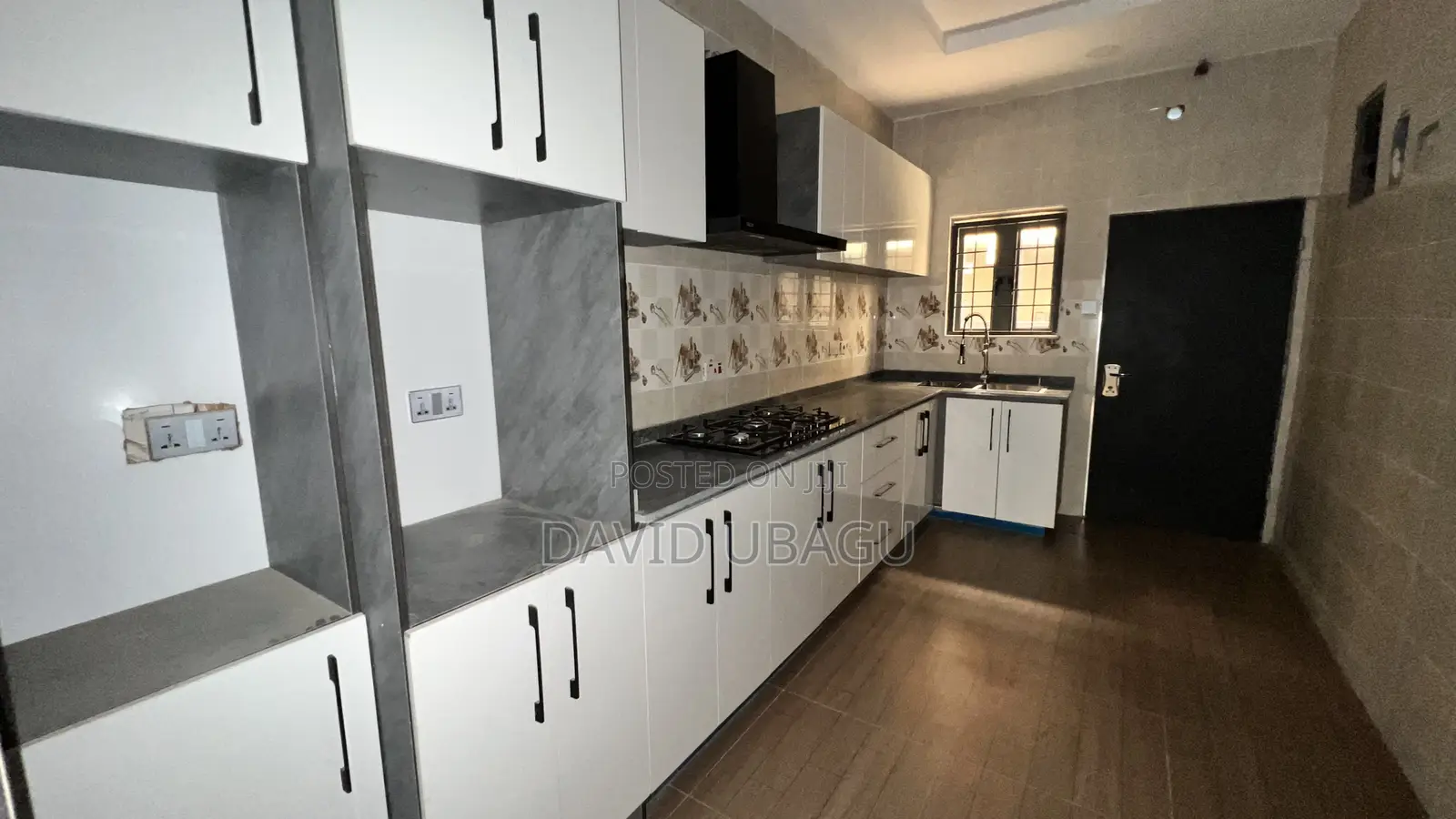 4bdrm Duplex in Paradise Estate, Life Camp for rent