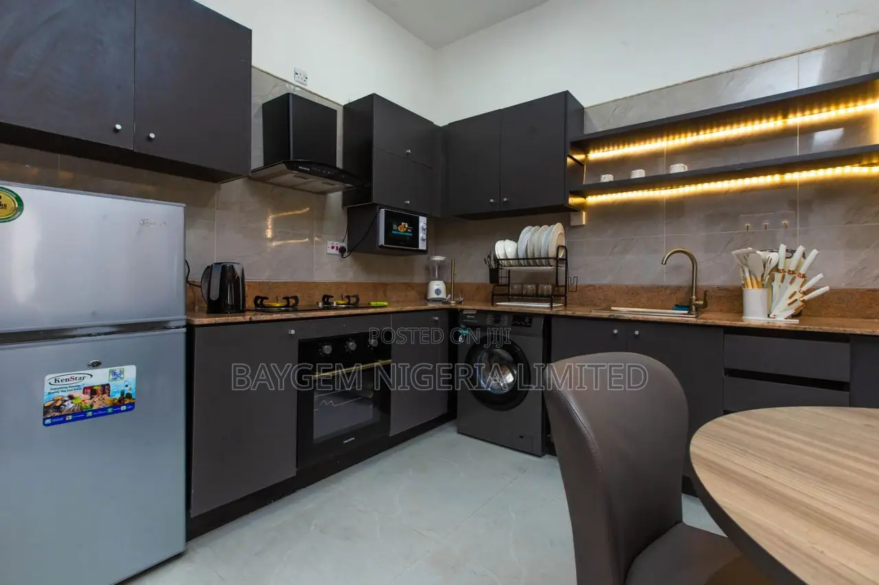 Furnished 2bdrm Apartment in Lekki Phase 1 for rent