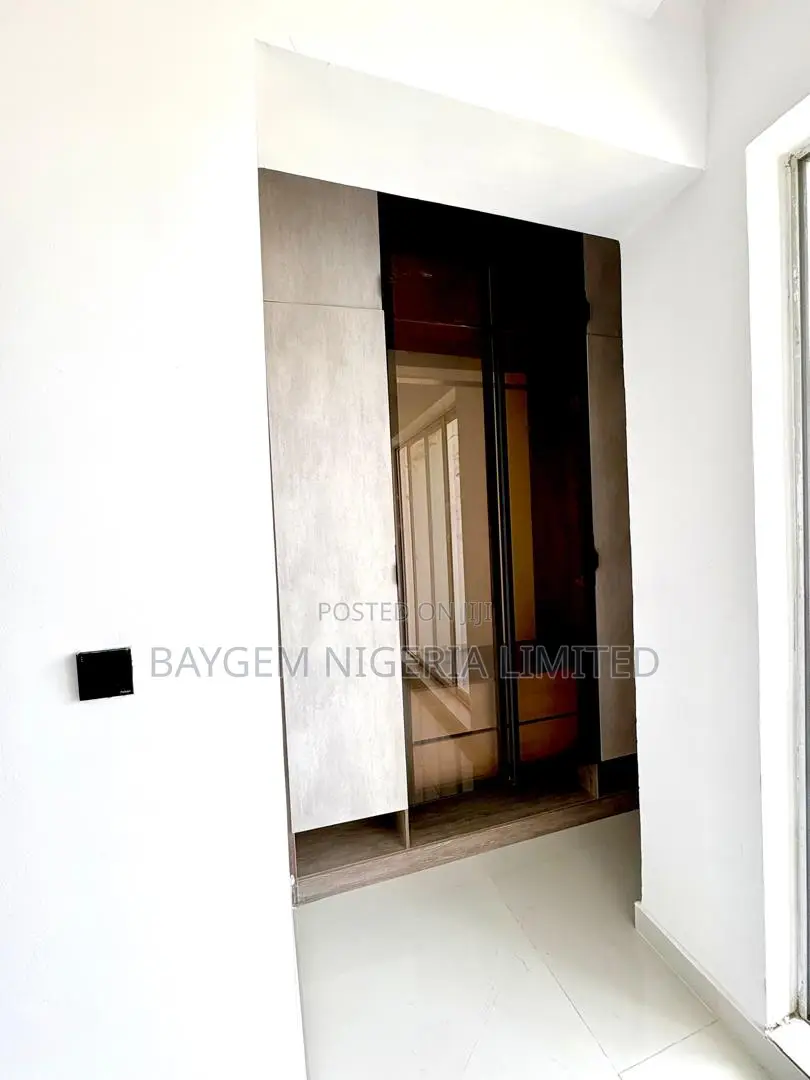 2bdrm Apartment in Lekki for rent