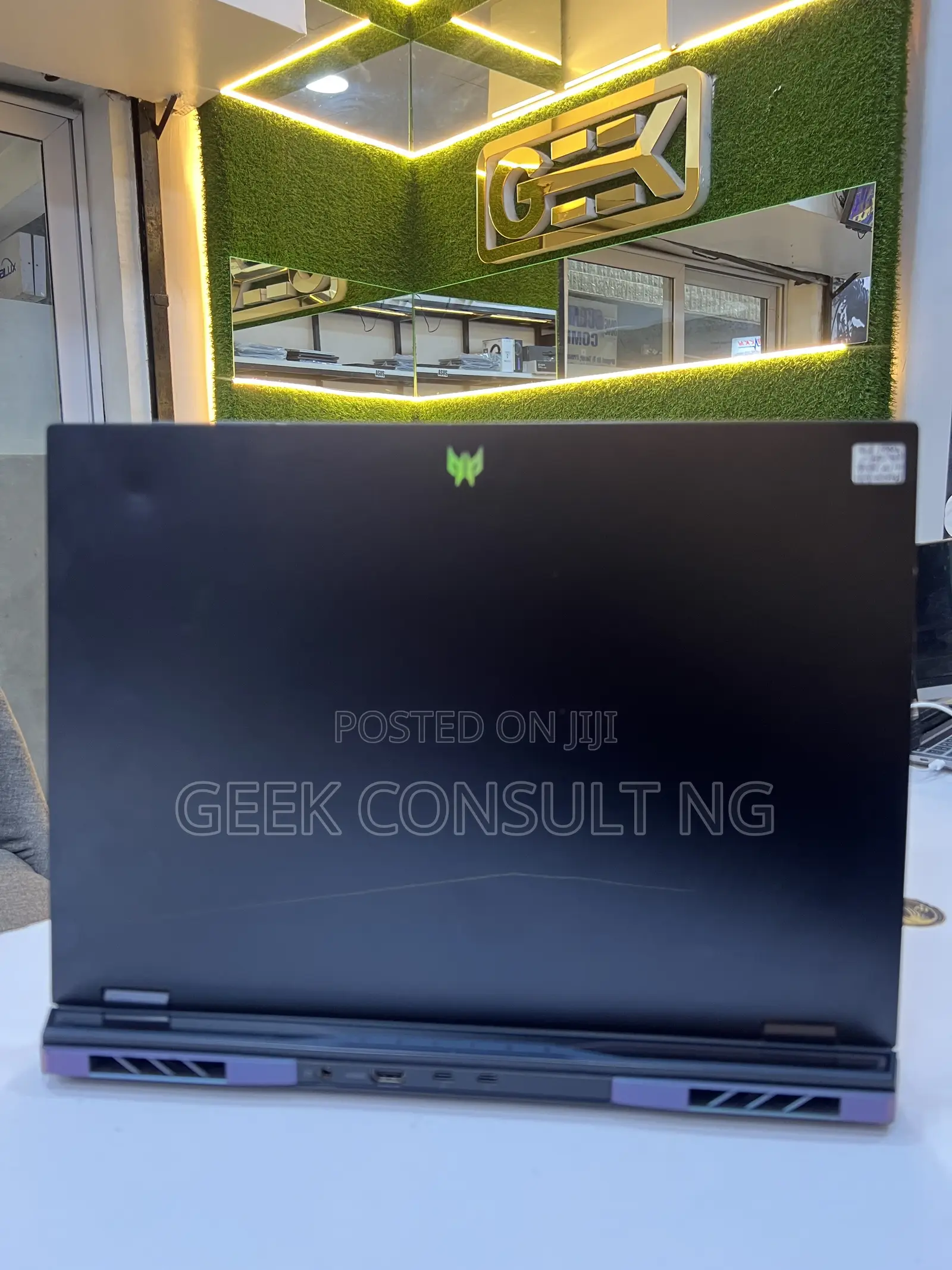 Laptop Acer Predator Helios 18 PH18-71 32GB Intel Core i7 SSD 2T