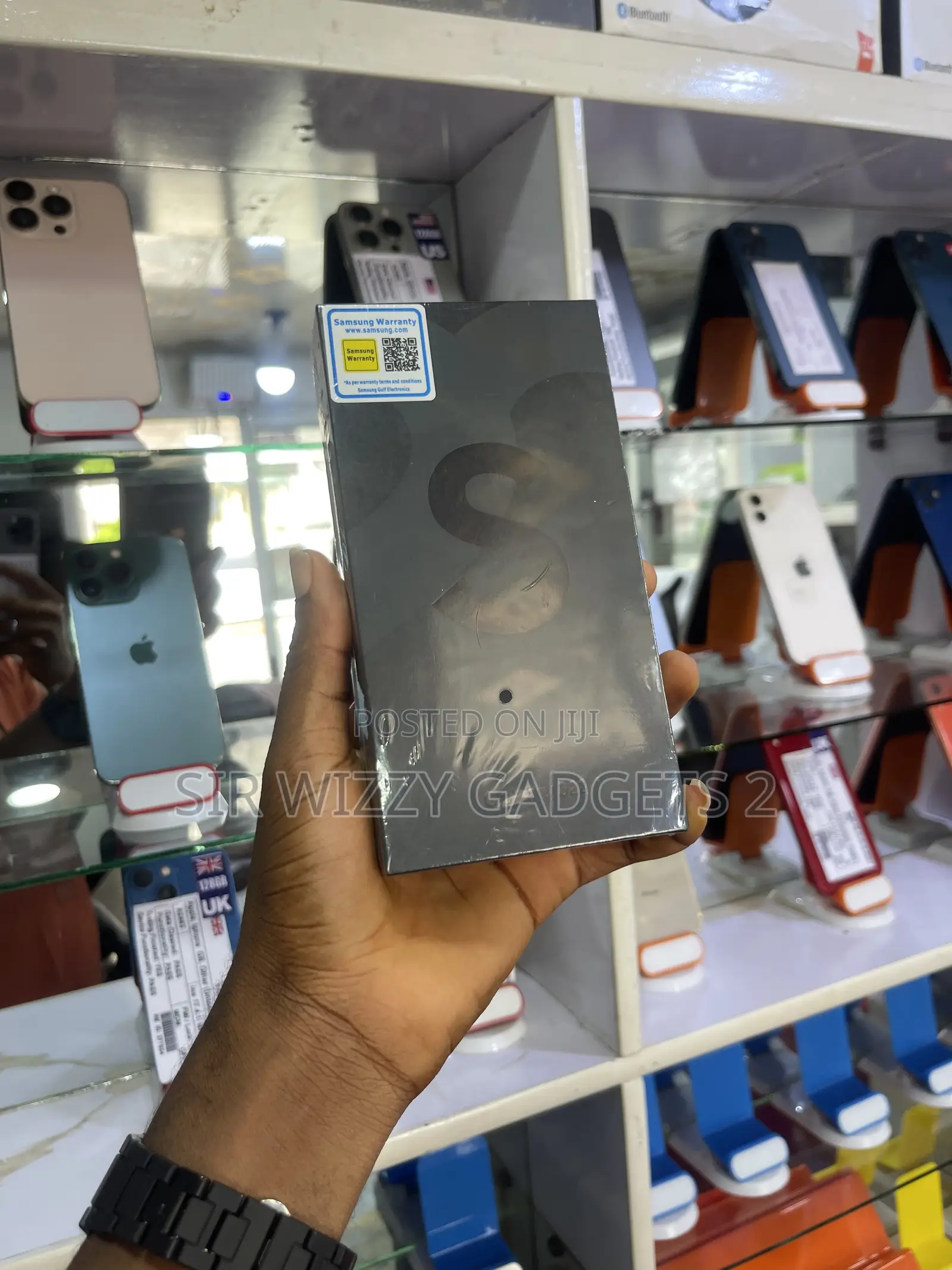 New Samsung Galaxy S22 5G 128 GB Black