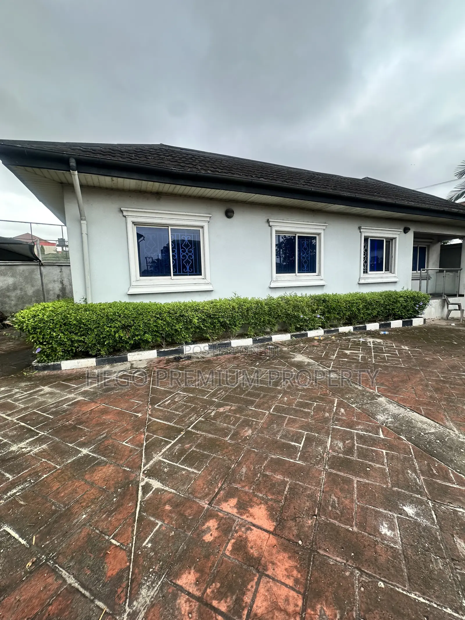 8bdrm Duplex in Abacha Road, GRA Phase 3 / Port-Harcourt for rent
