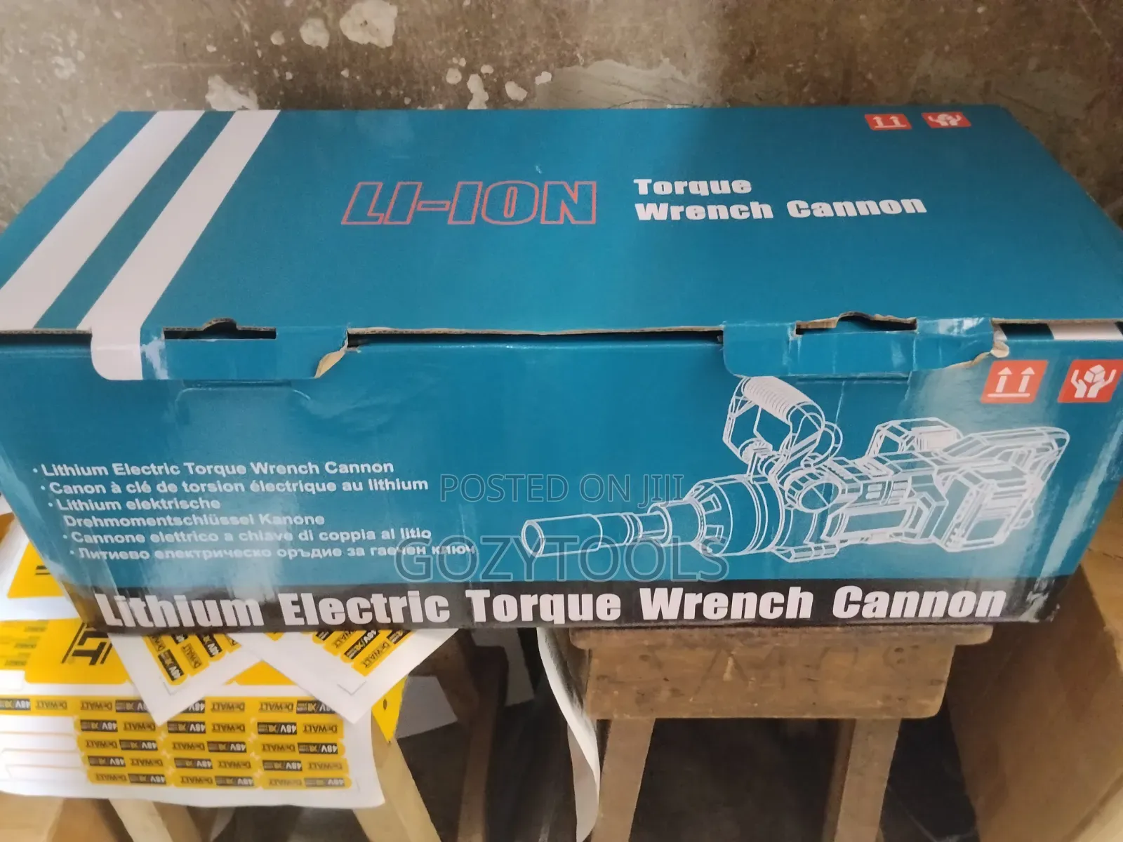 Cordless Toque Wrench Machine
