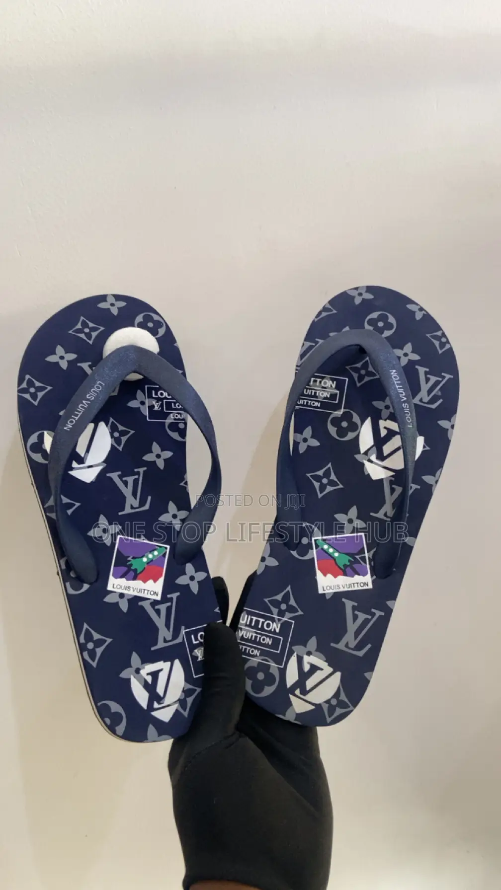 Designer Louis Vuitton Monogram Sticker Beach Flip Flops / Slippers