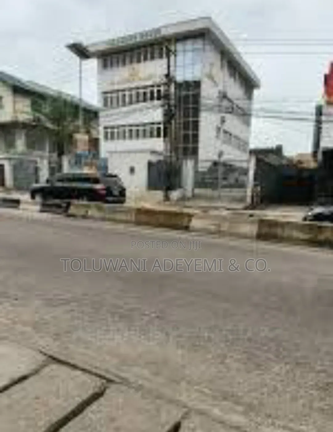 506sqm Lettable Space Office Building on 3floors
In Ikeja Lagos