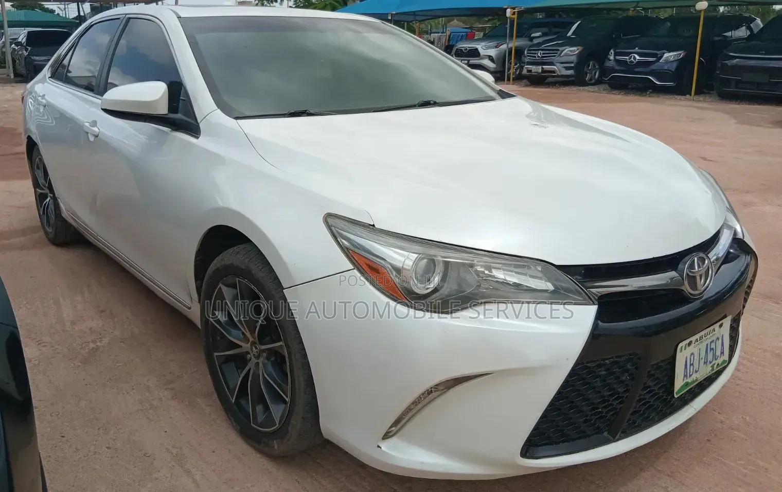 Toyota Camry XSE 4dr Sedan (2.5L 4cyl 6A) 2017 Off white