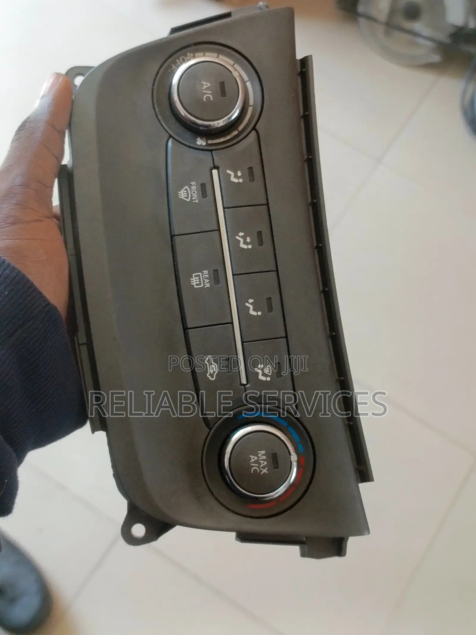 Hvac Climate Control Panel for a Nissan Sentra