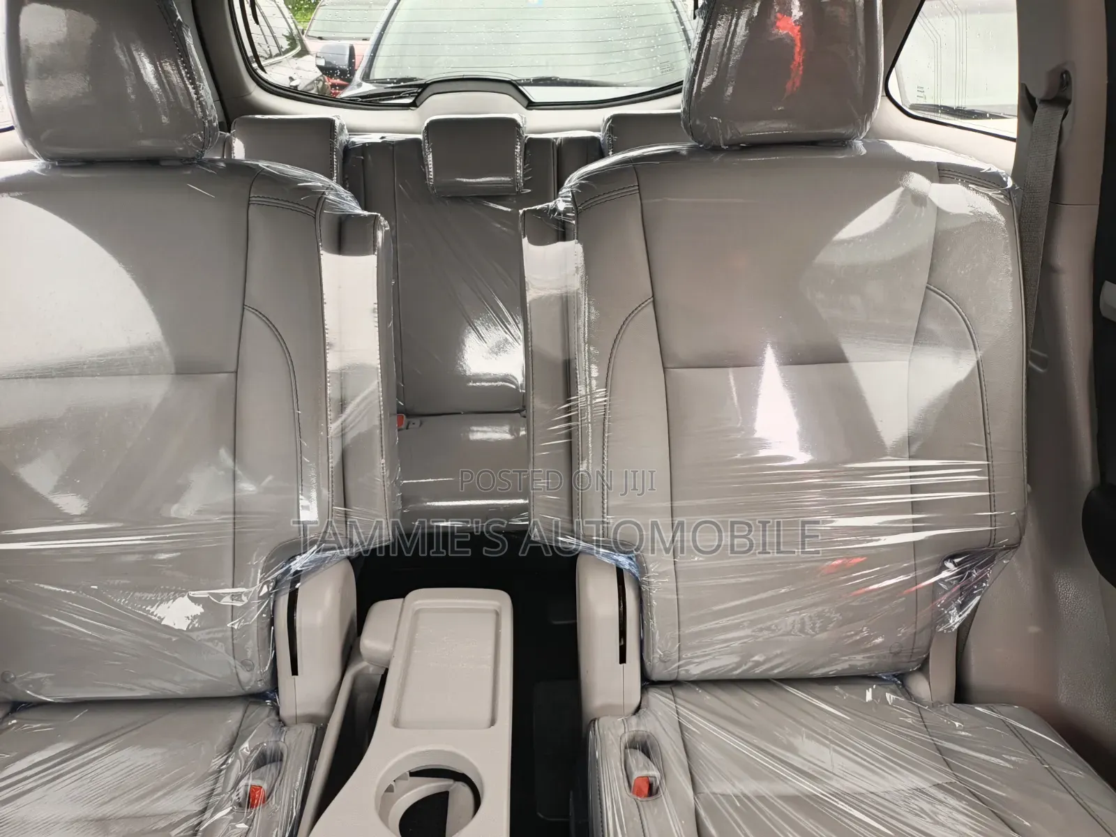 Toyota Highlander XLE 4x4 V6 (3.5L 6cyl 8A) 2017