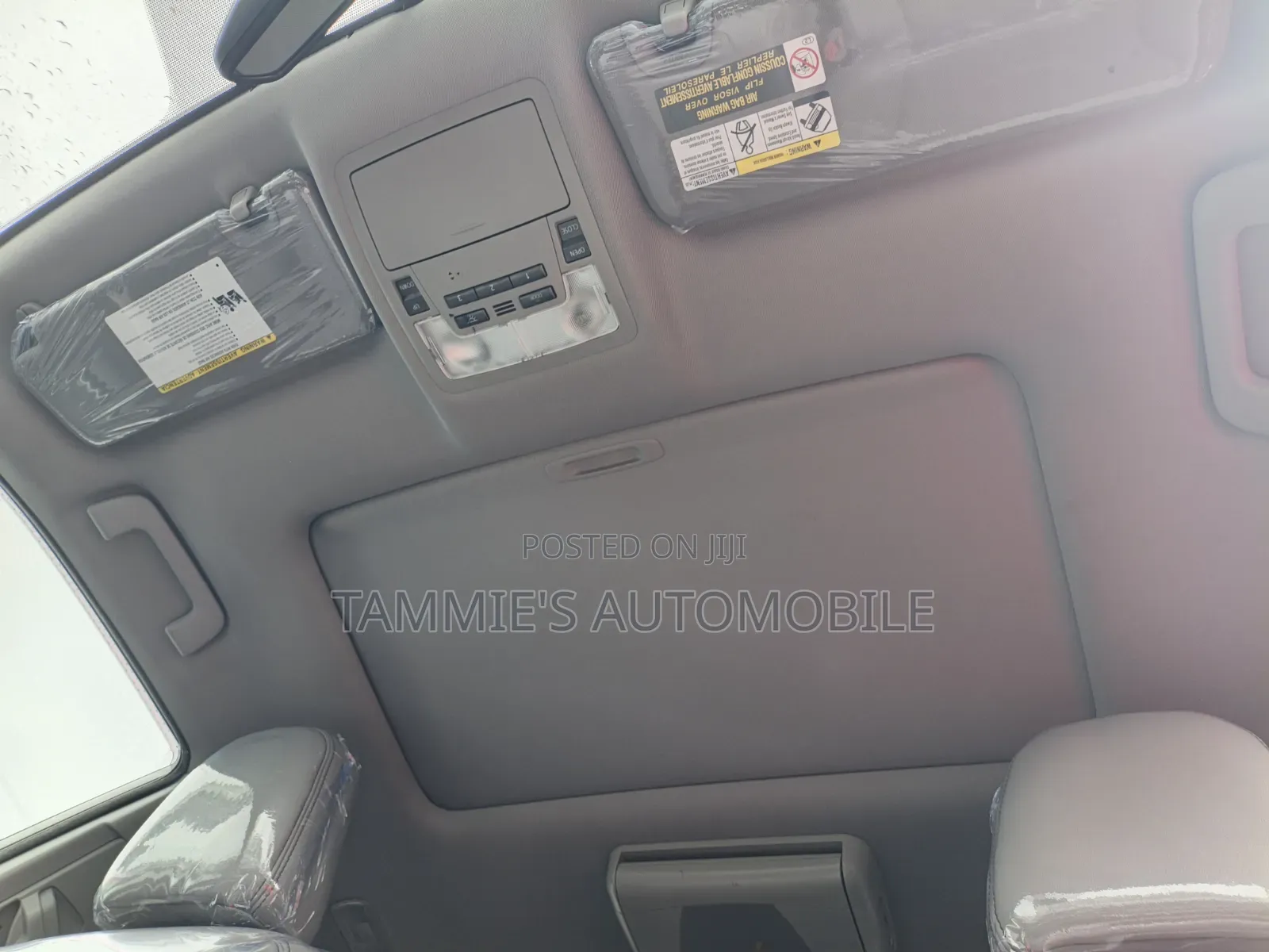 Toyota Highlander XLE 4x4 V6 (3.5L 6cyl 8A) 2017