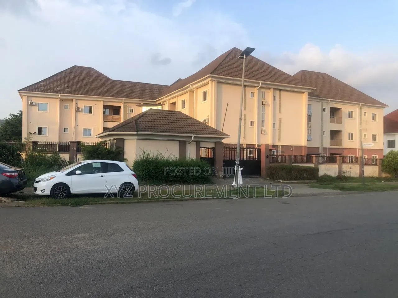 3bdrm Apartment in Katampe Extension for sale