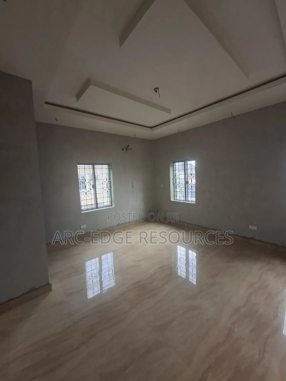 4bdrm Duplex in Apple Junction for sale