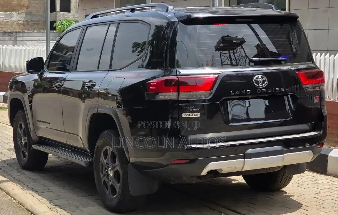 New Toyota Land Cruiser GS 4WD 2026 Matt Black