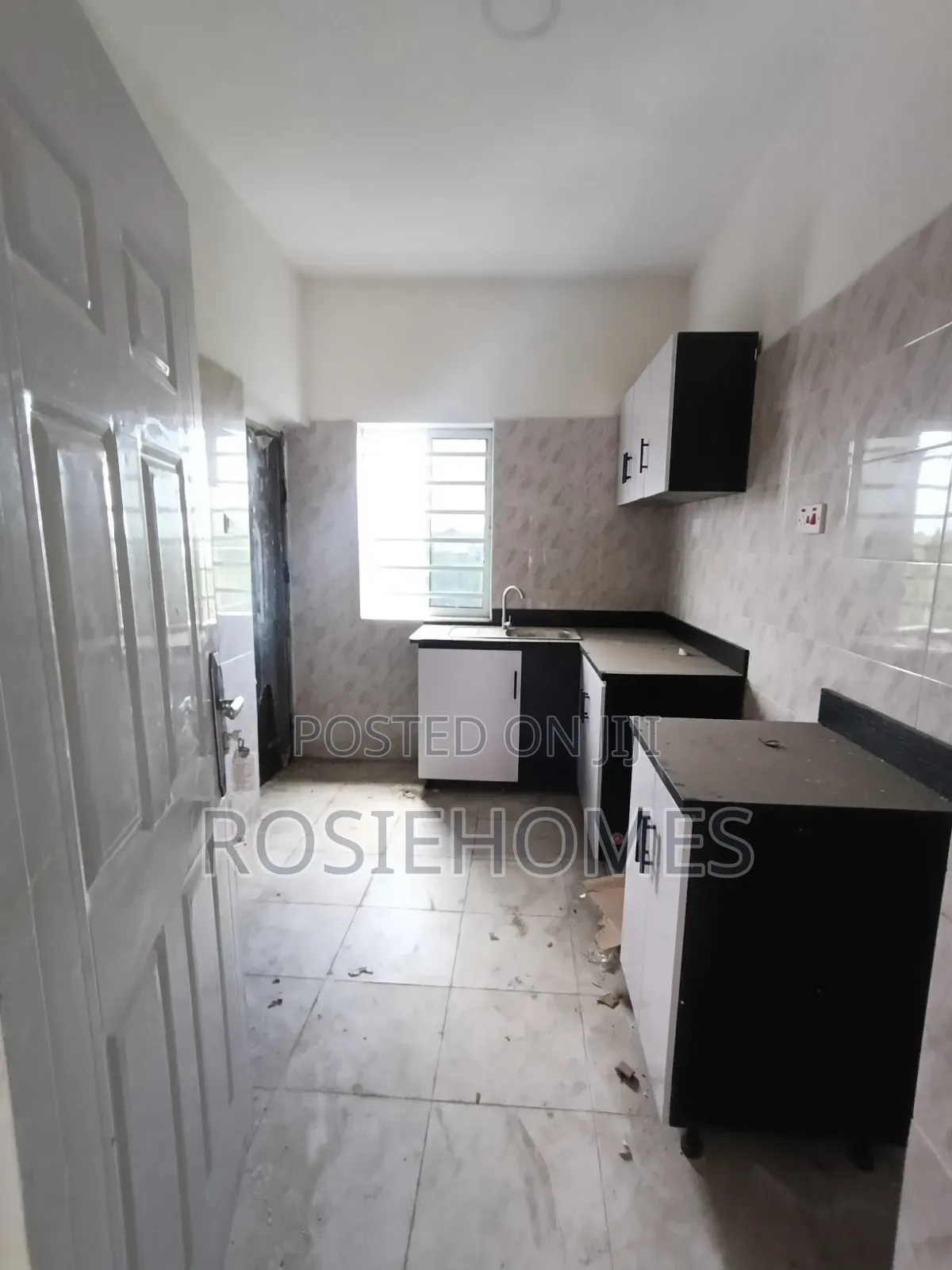 2bdrm Block of Flats in Abijo Gra, Sangotedo for rent