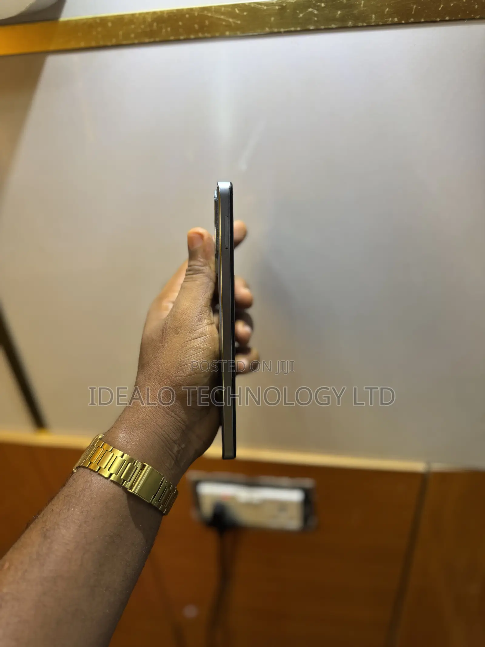 Tecno Pova 6 Neo 128 GB Silver