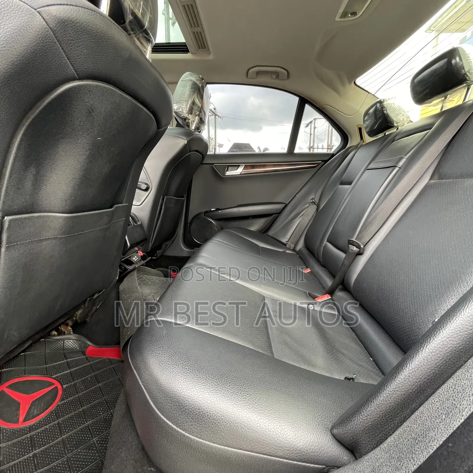 Mercedes-Benz C300 Luxury 4Matic Sedan AWD (3.0L 6cyl 7A) 2012 Silver