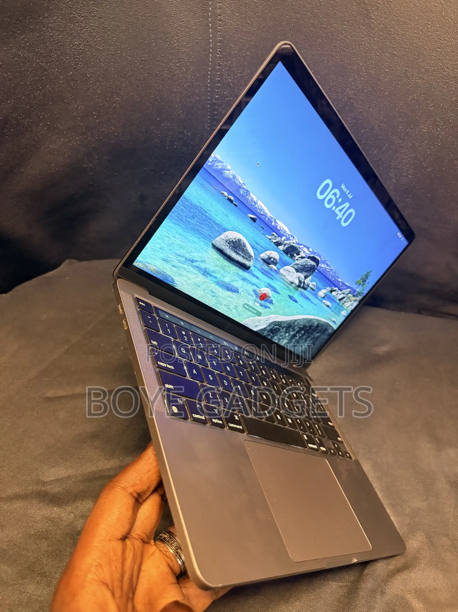 Laptop Apple MacBook Pro 2020 8GB Apple M1 SSD 256GB