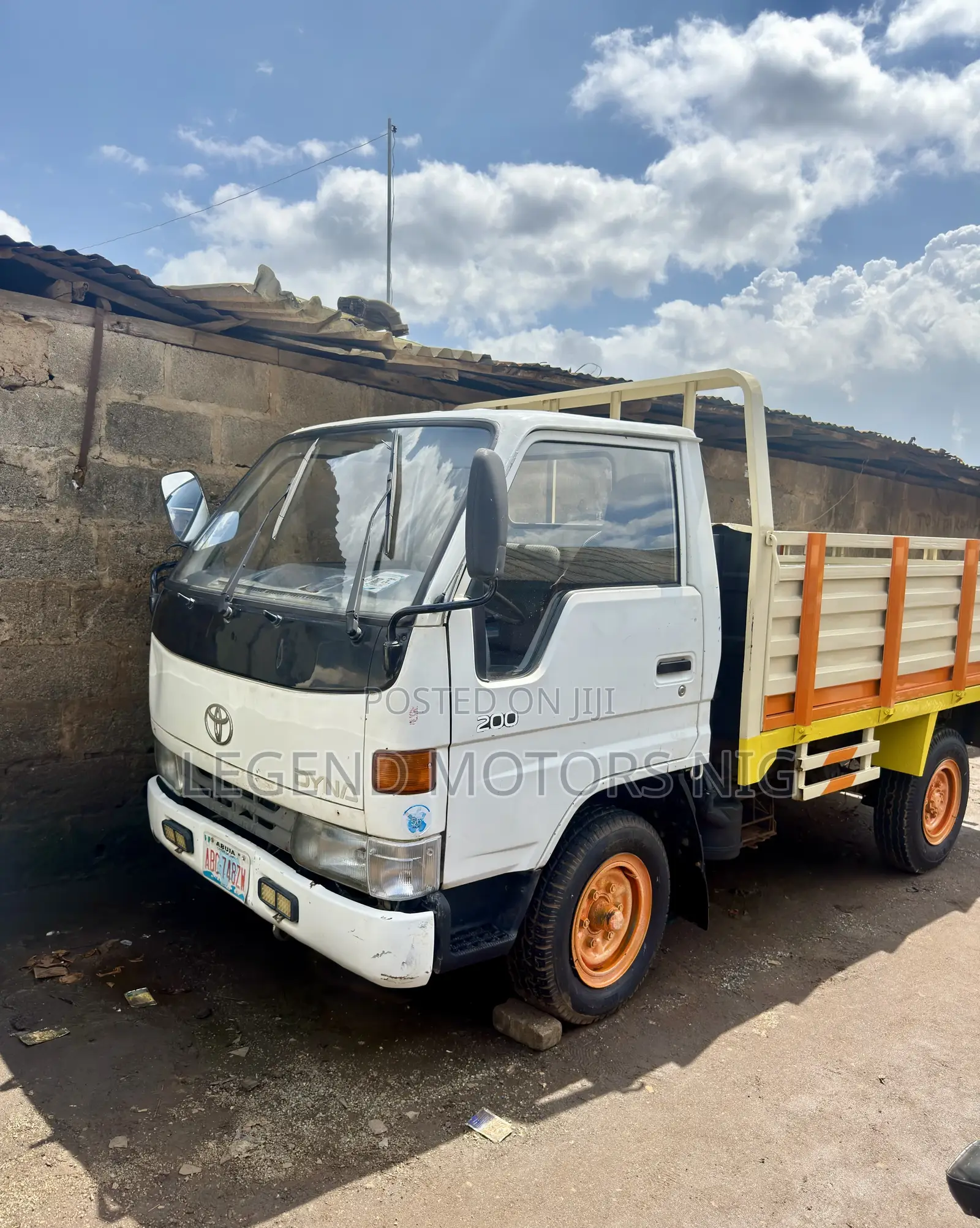 Toyota Dyna 200 Normal Hand 2rz Engine First Body