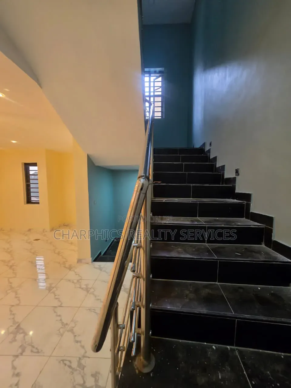 4bdrm Duplex in Oregun for sale