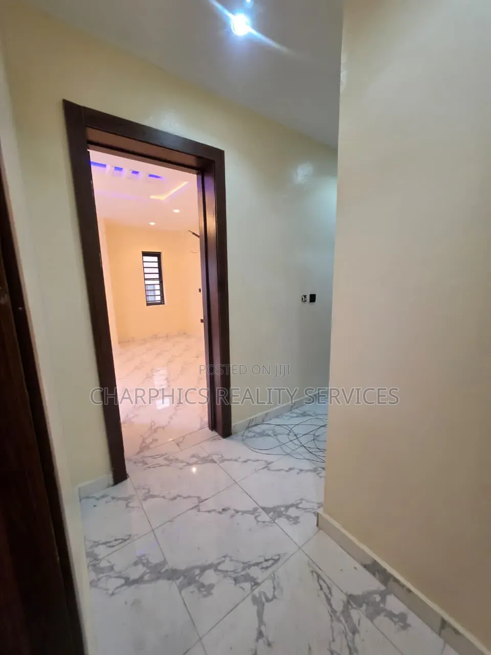 4bdrm Duplex in Oregun for sale