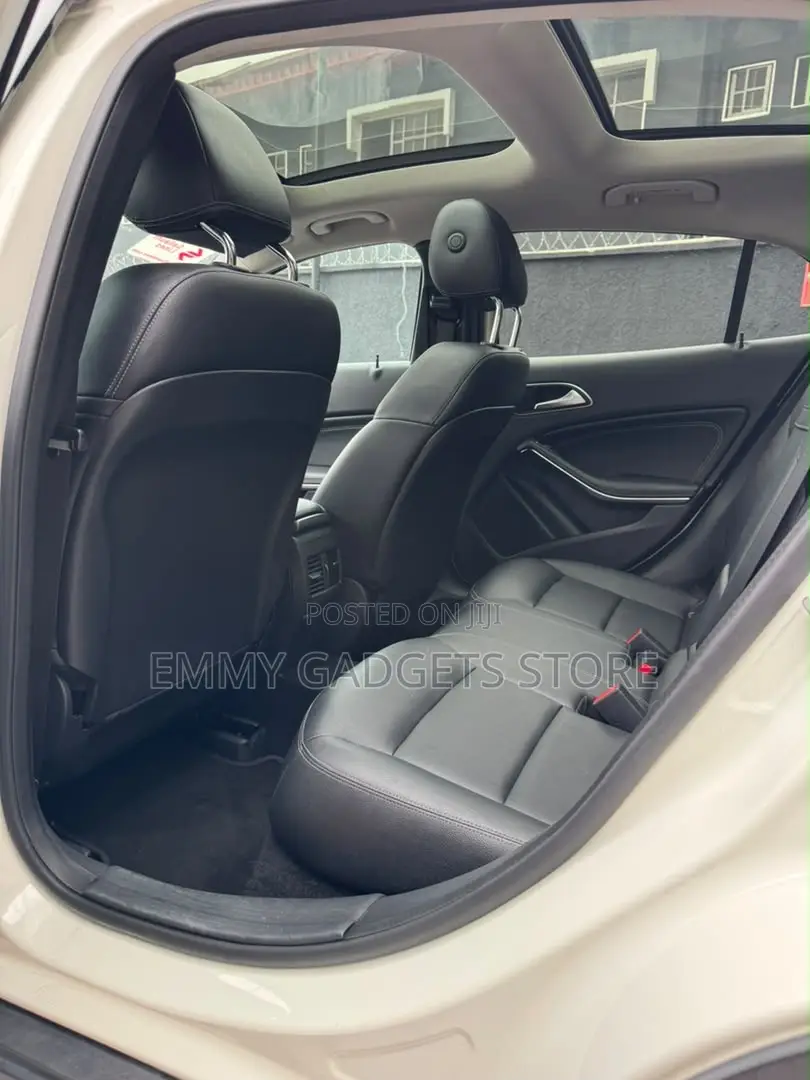 Mercedes-Benz GLA 250 2017 White