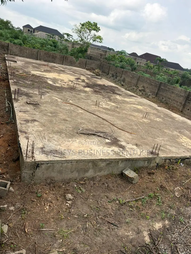 A Fenced and Gated 700sqm Land