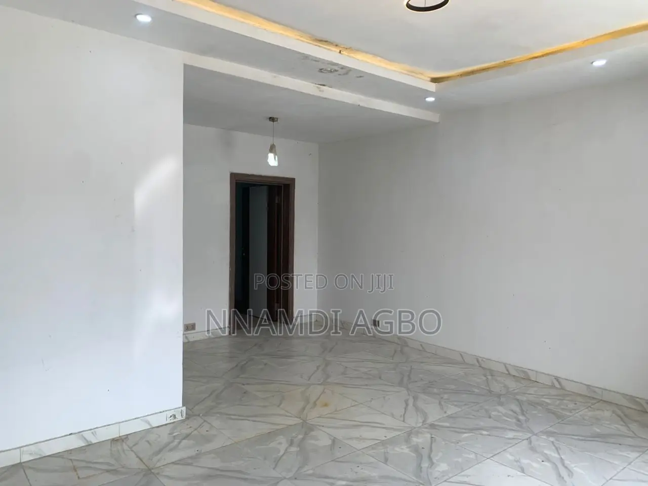 3bdrm Apartment in Osapa london for rent