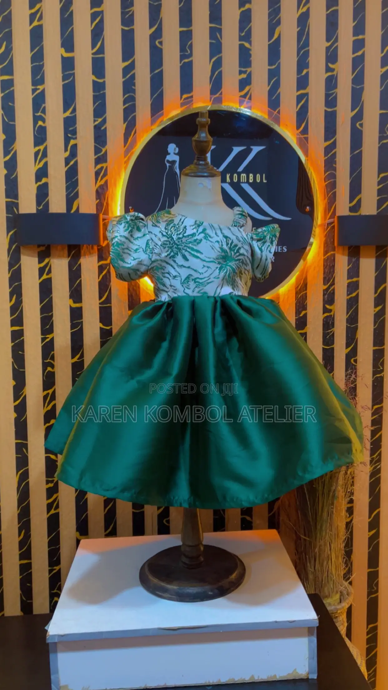 Elegant Emerald Green Girls Party Dress