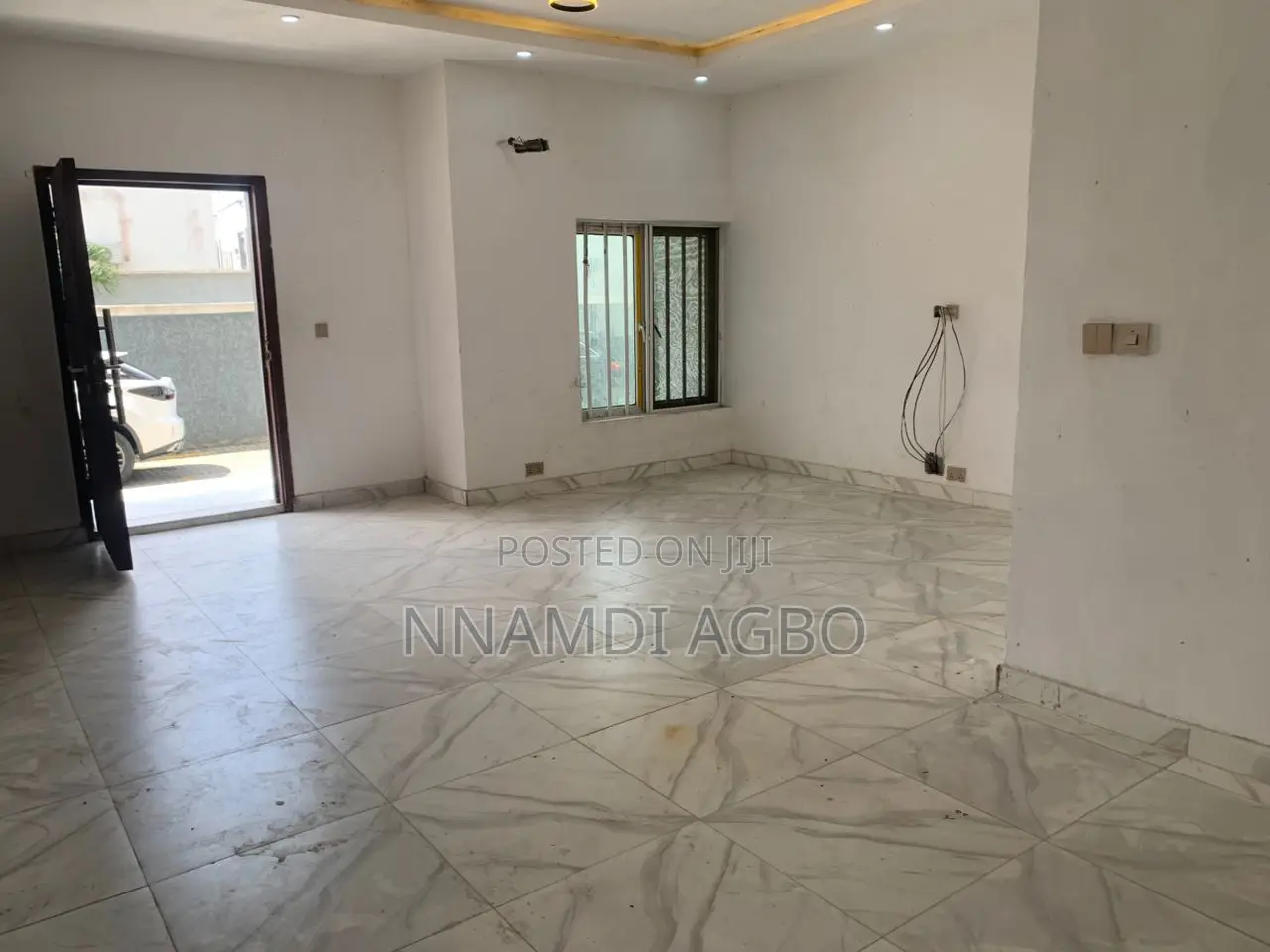 3bdrm Apartment in Osapa london for rent