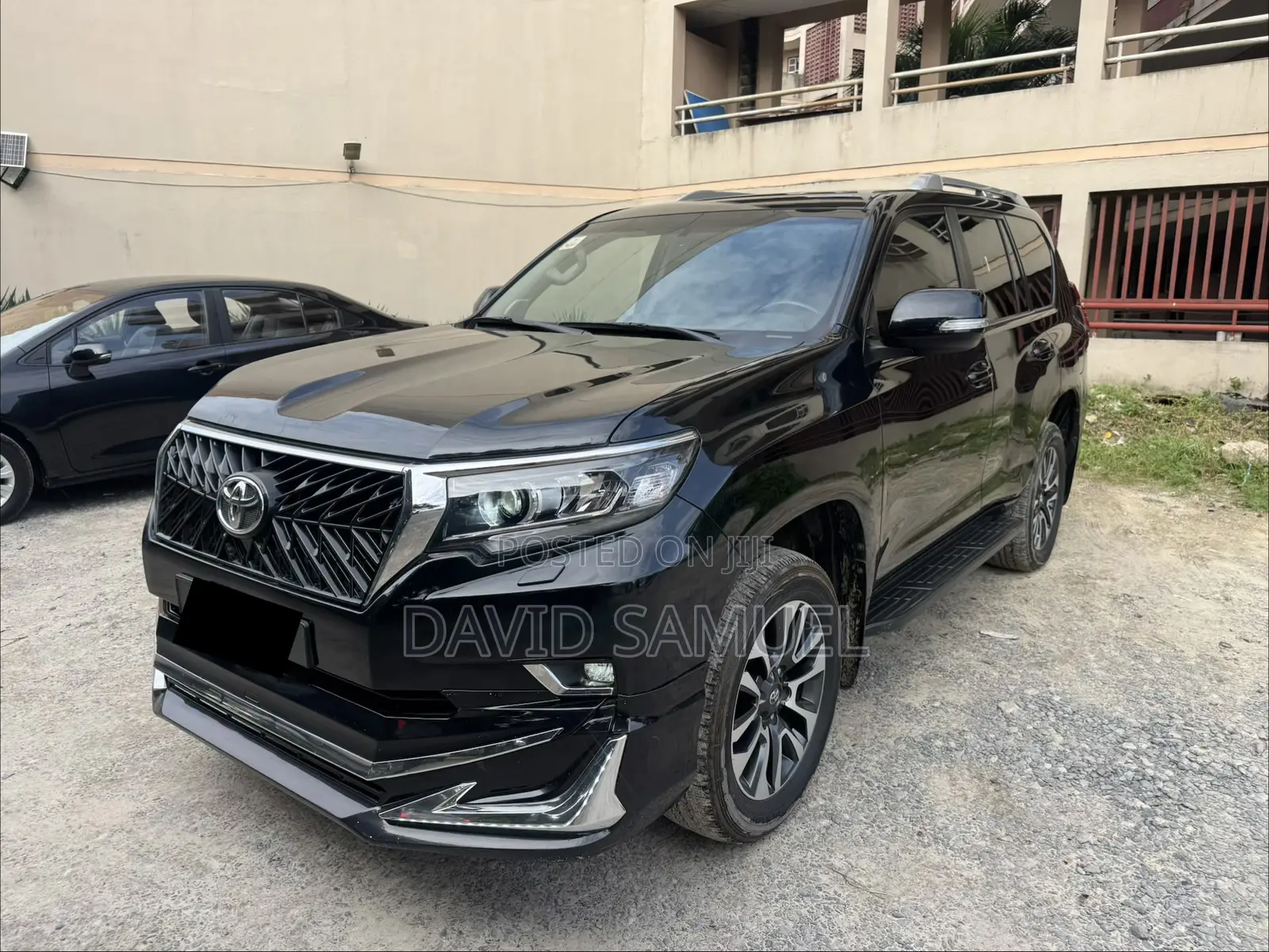 Toyota Land Cruiser Prado 2.7 2022 Black
