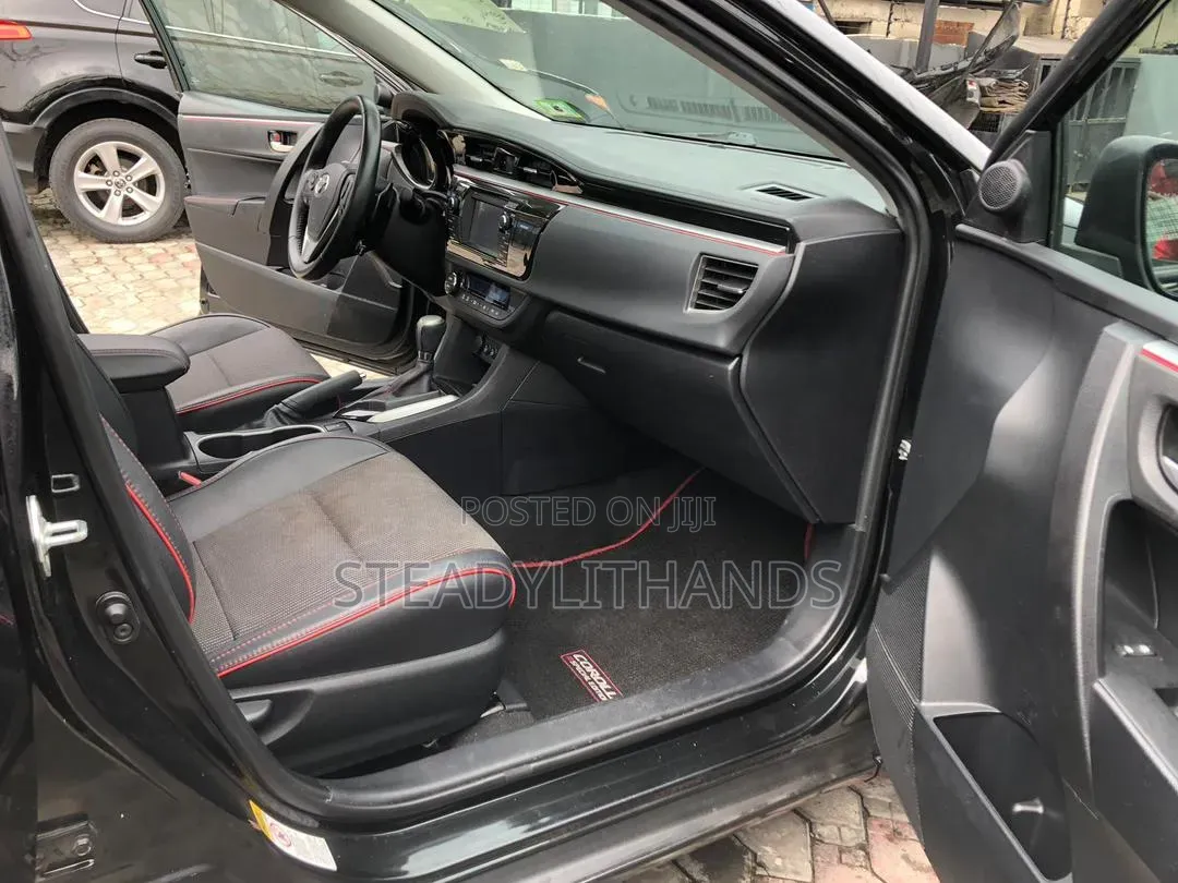 Toyota Corolla S 4dr Sedan (1.8L 4cyl CVT) 2016 Black