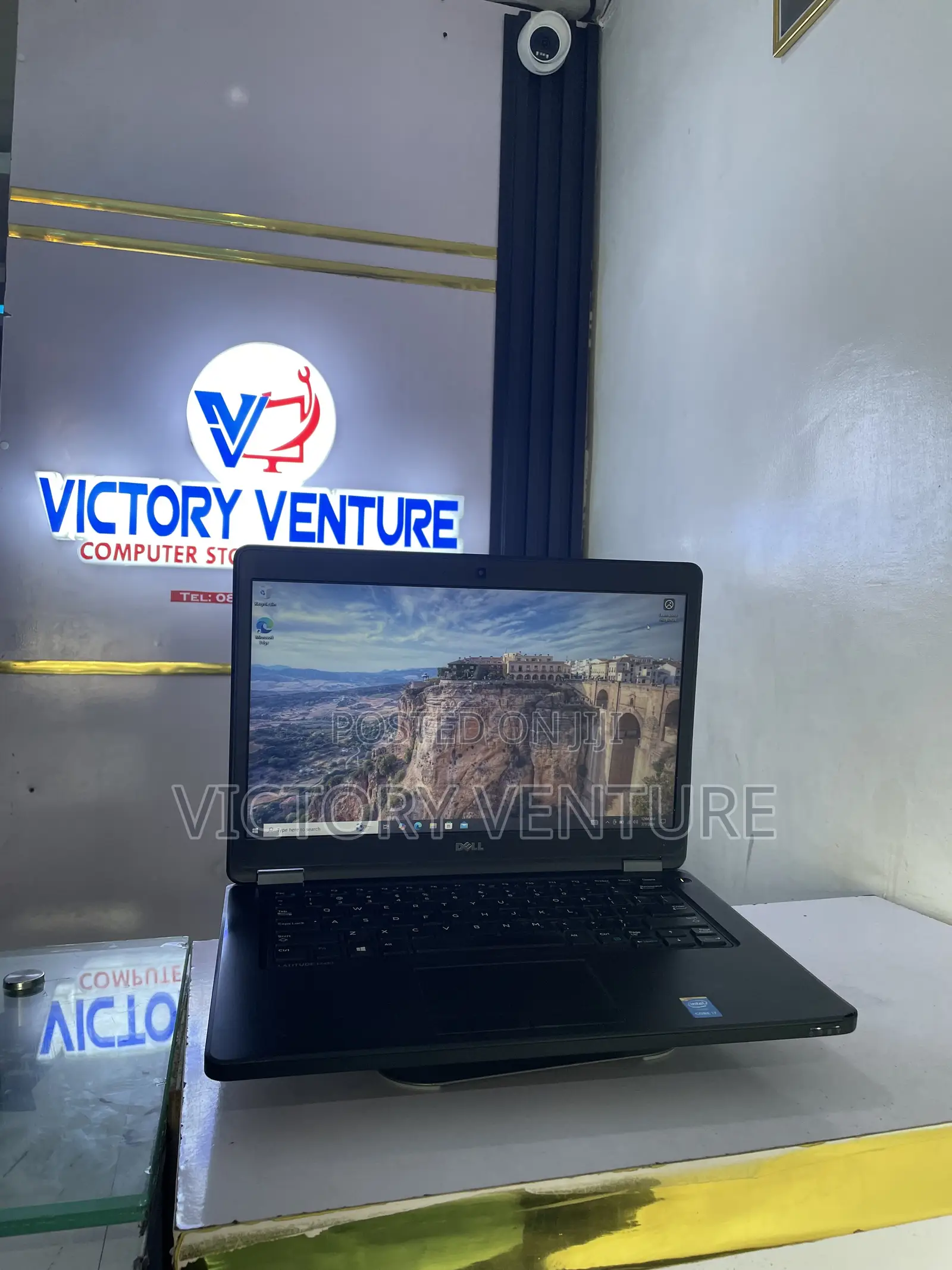 New Laptop Dell 8GB Intel Core i7 HDD 500GB