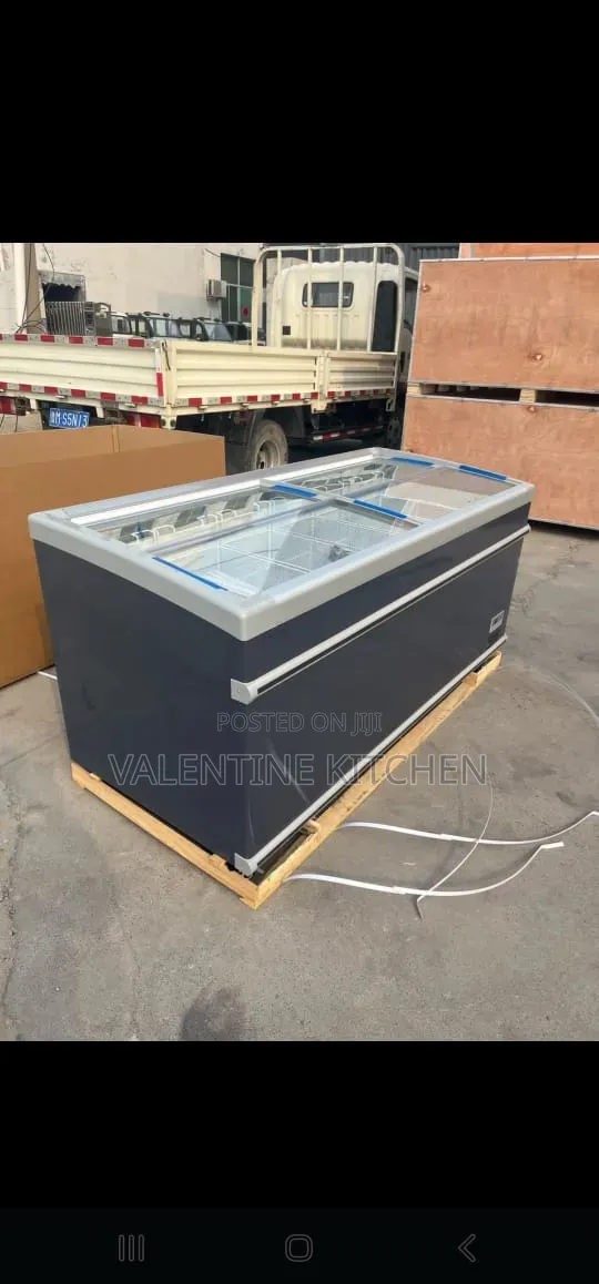Island Freezer 5fts