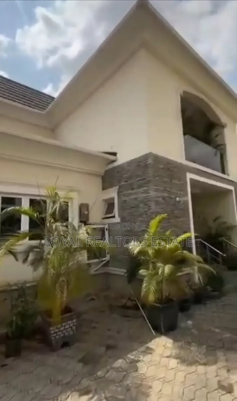 4bdrm Duplex in River Park Estate, Sabon Lugbe for sale