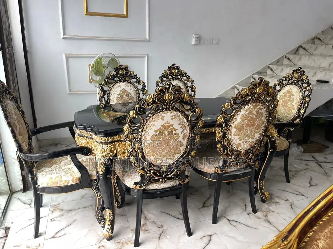 Executive Royal Dining