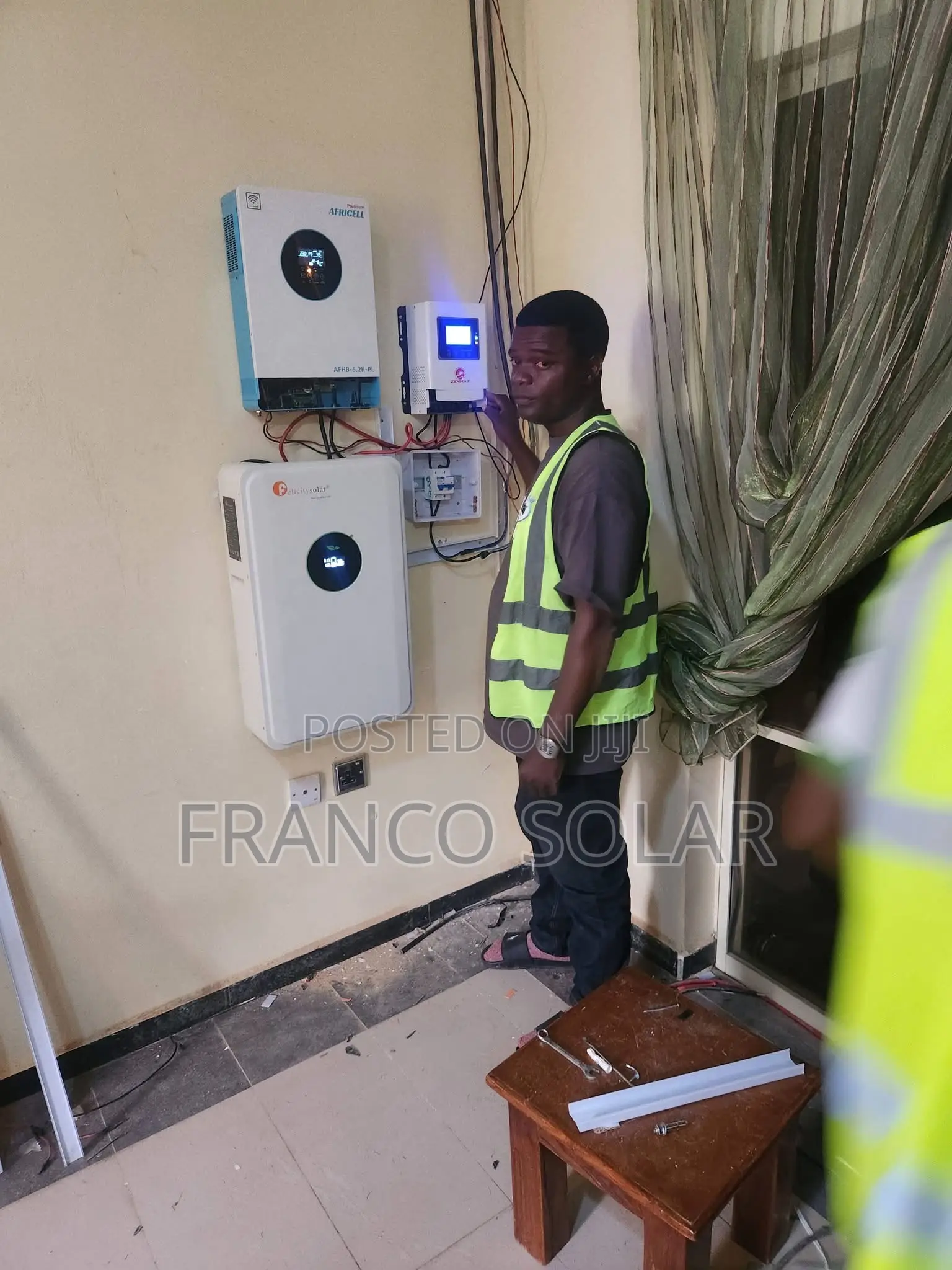 6.2kva Africell Inverter / 5kwh Felicity Inverter / 4pcs 650w Panels