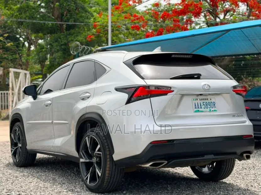 Lexus NX 2015