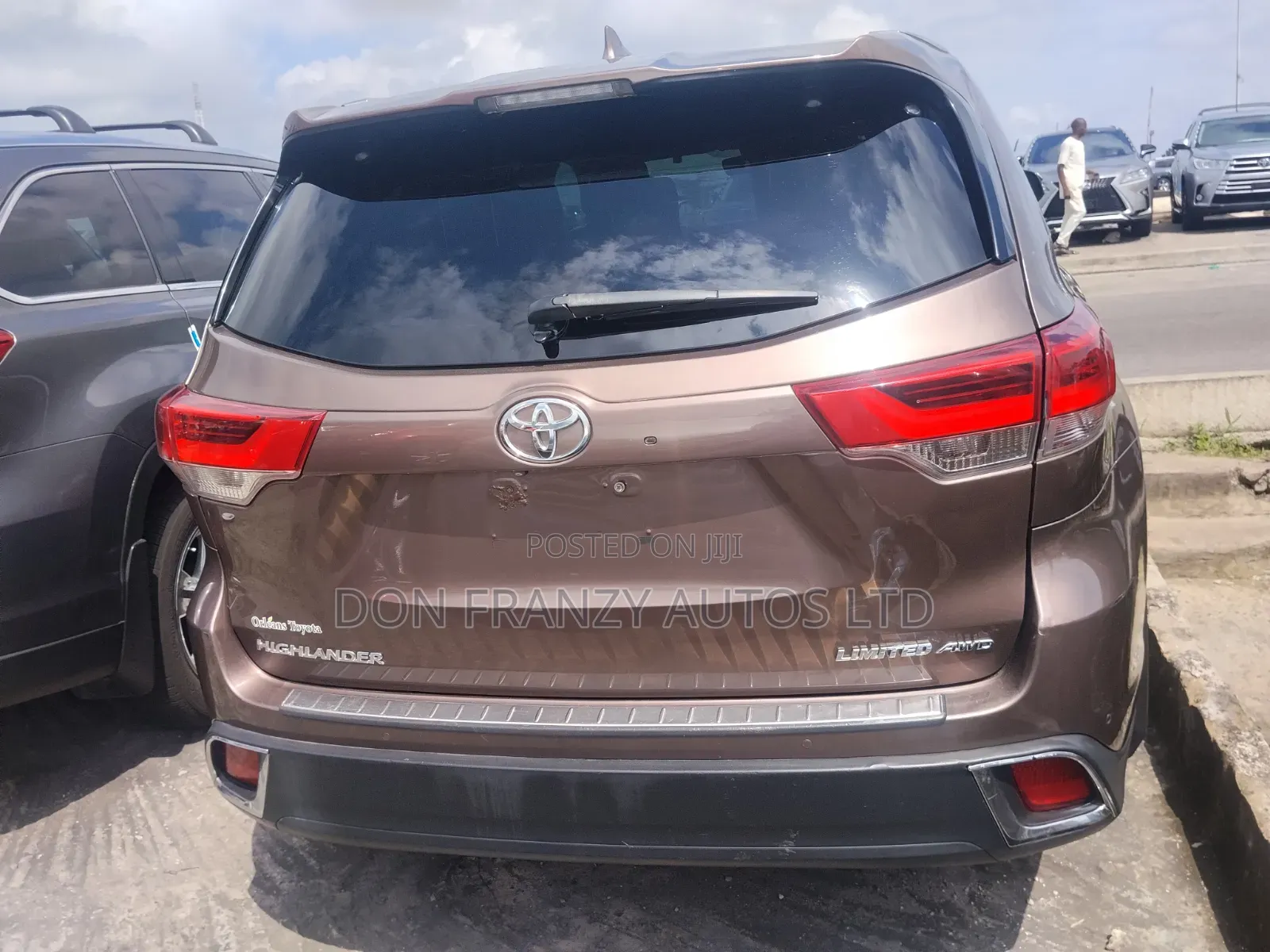 Toyota Highlander 2019 Brown
