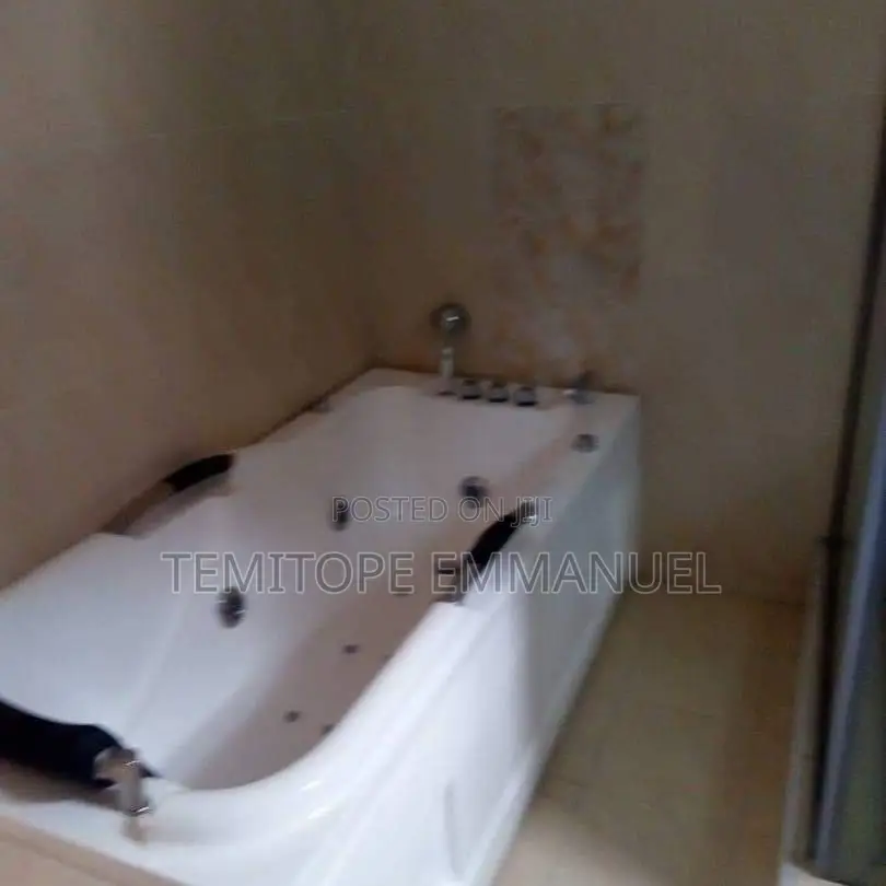 Furnished 4bdrm Duplex in Lekki for sale
