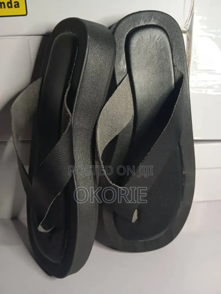 Fashion Women's Thick Sole Cross Strap Slide Slippers