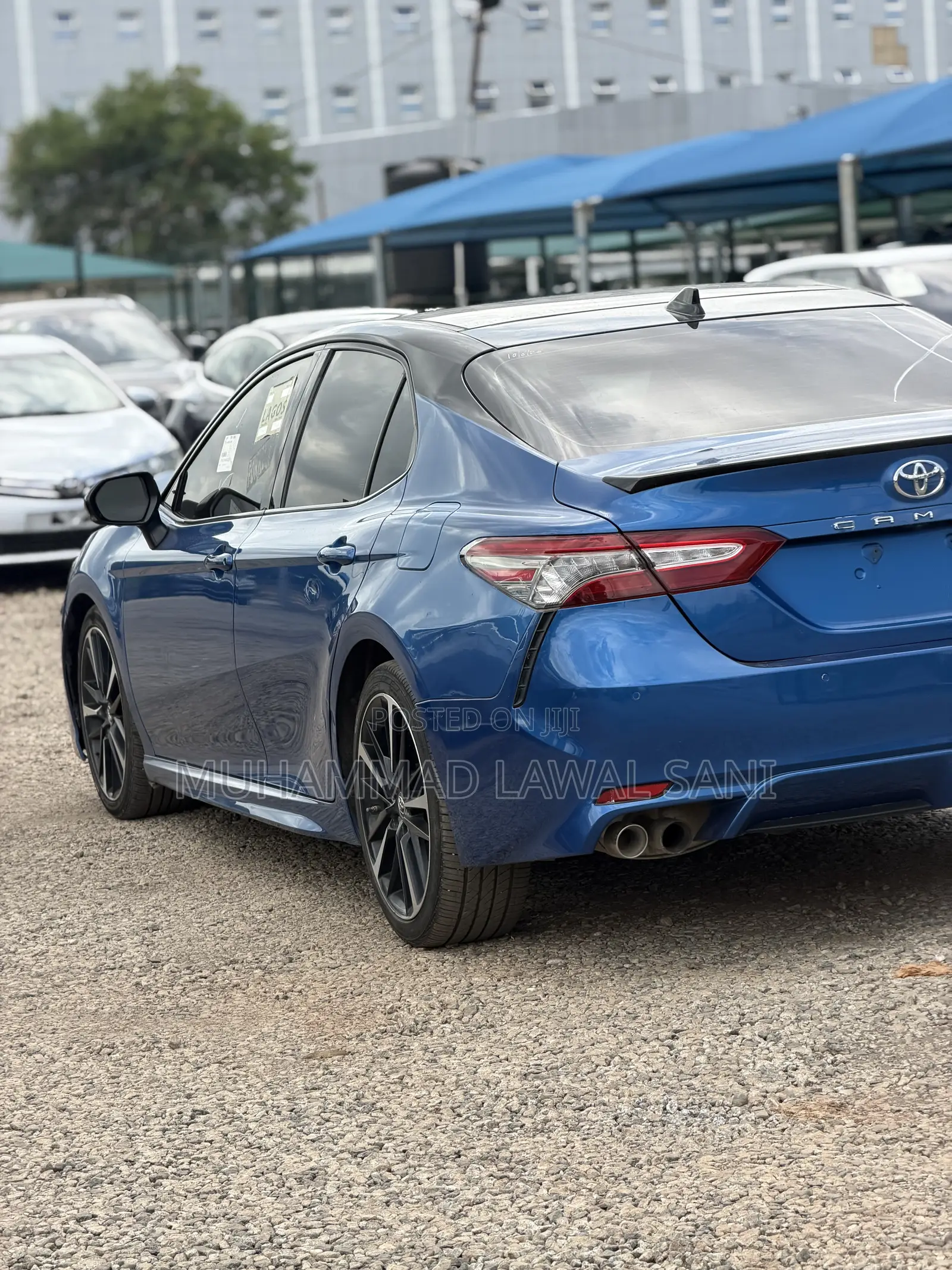 Toyota Camry 2019 Blue
