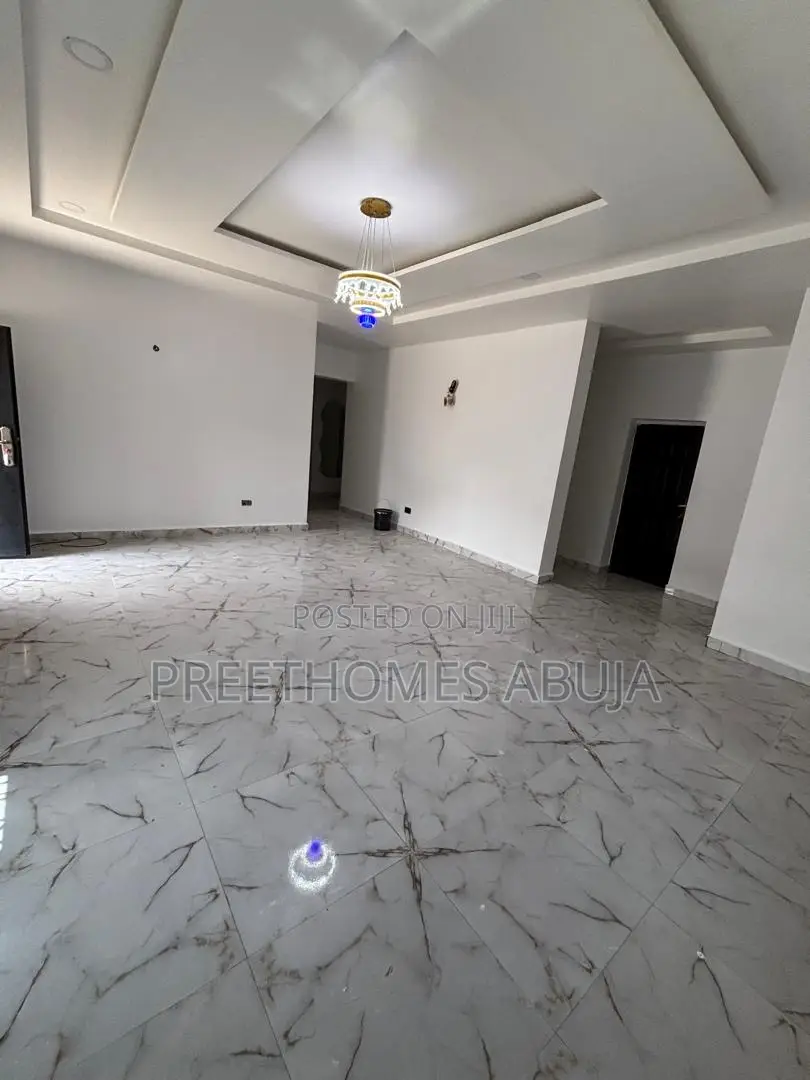 3bdrm Apartment in Naf Valley, Asokoro for rent
